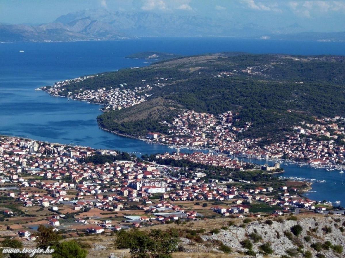 Apartment "Duma" Trogir Exterior photo
